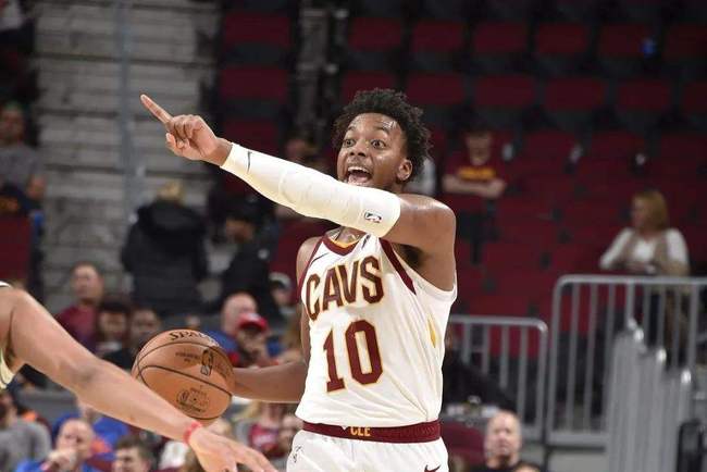 收紧肘区和 收紧肘区和