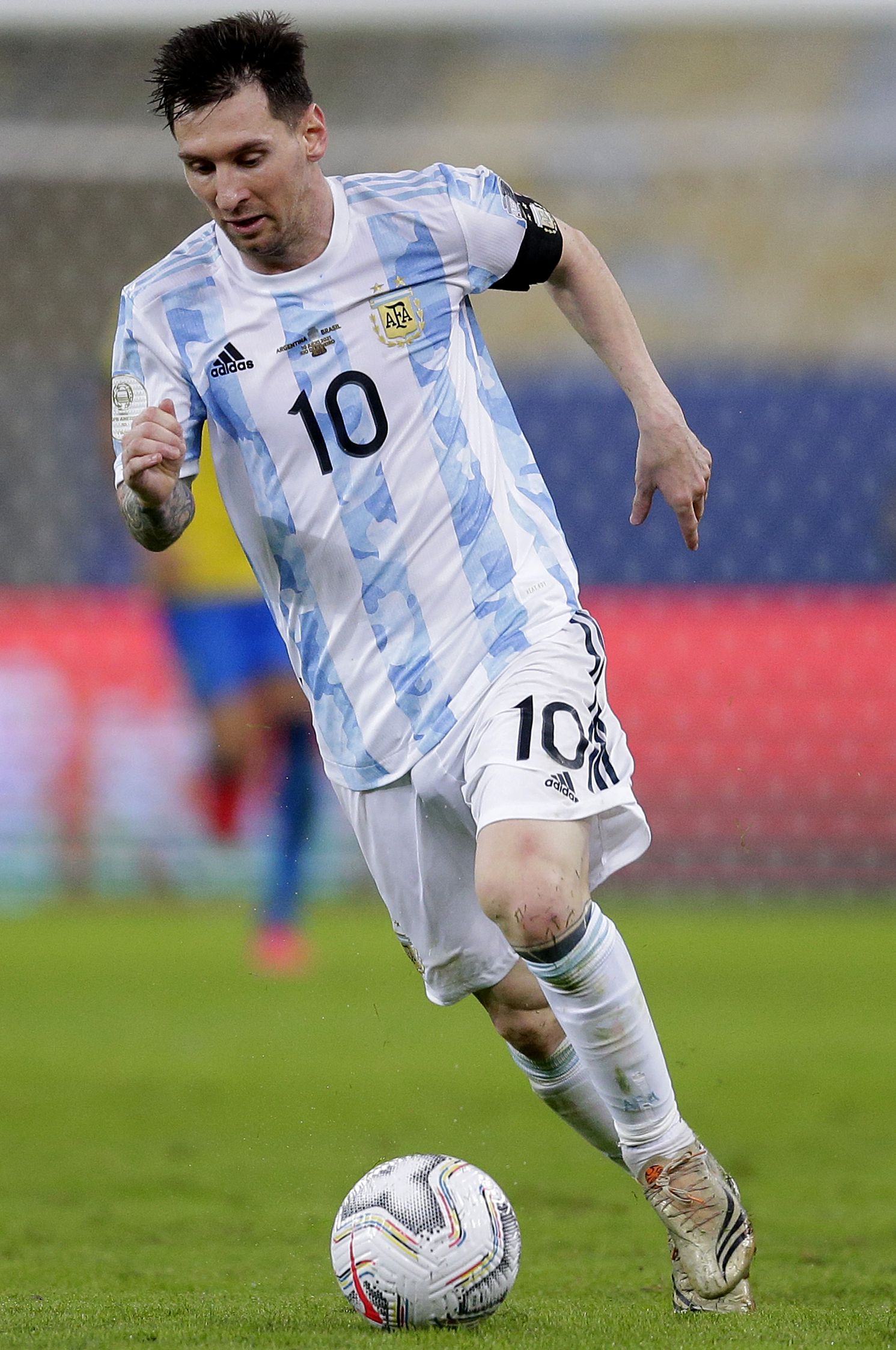 迫使边中卫 迫使边中卫